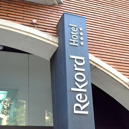 Atenea Rekord Suites 巴塞罗那 外观 照片