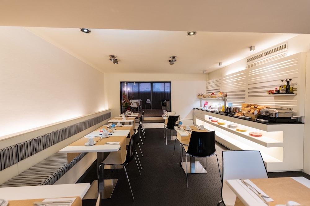 Atenea Rekord Suites 巴塞罗那 外观 照片