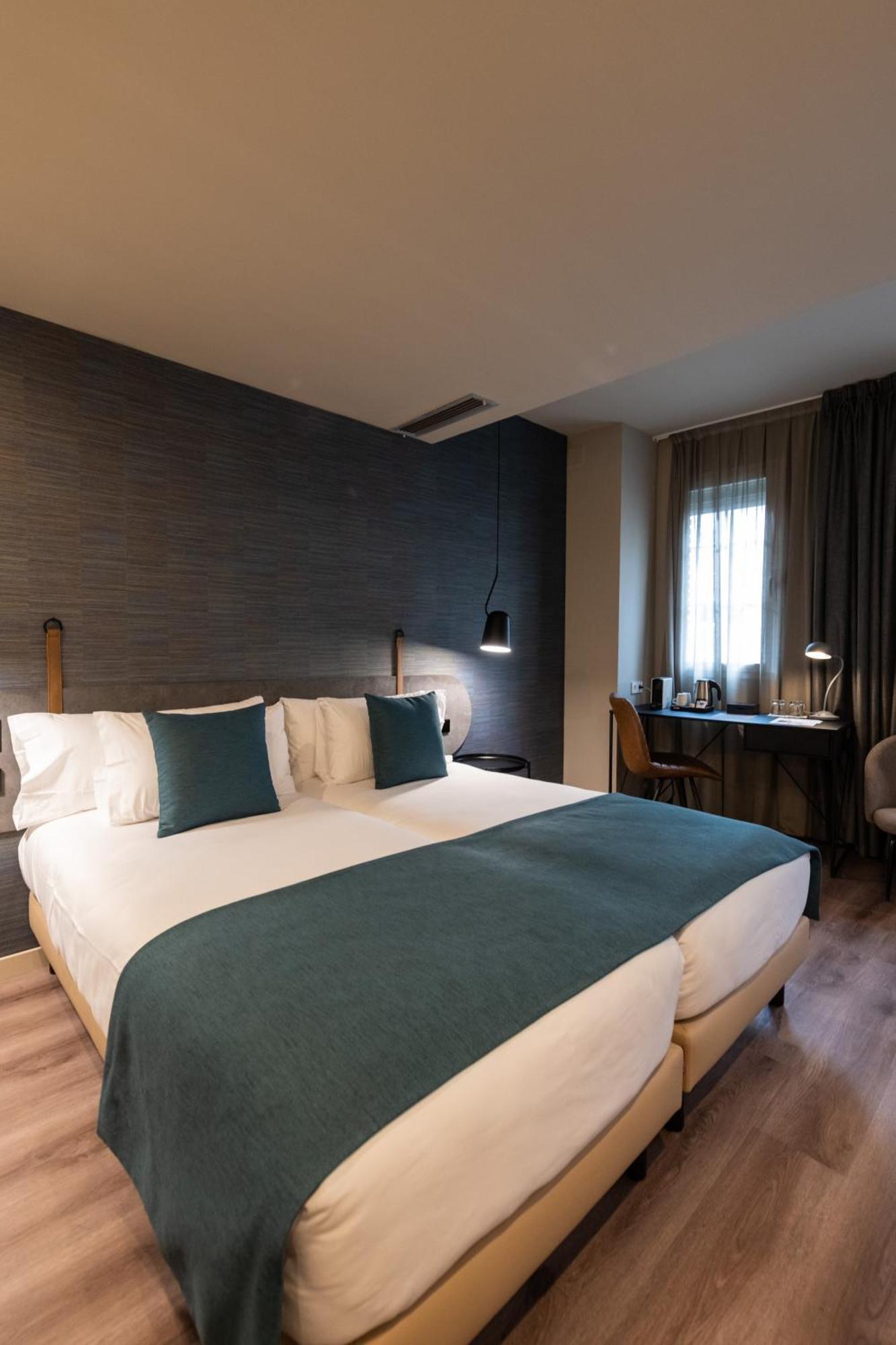 Atenea Rekord Suites 巴塞罗那 外观 照片