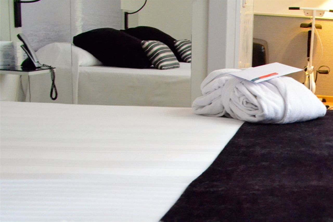 Atenea Rekord Suites 巴塞罗那 外观 照片
