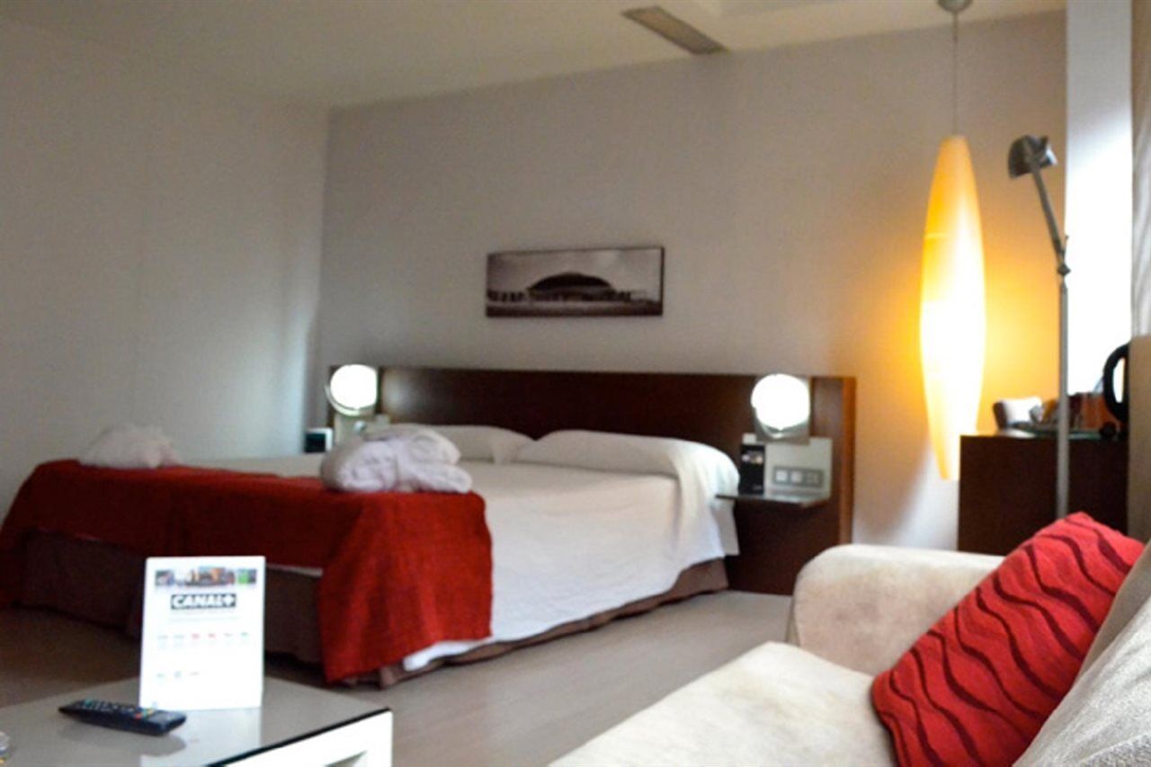 Atenea Rekord Suites 巴塞罗那 外观 照片